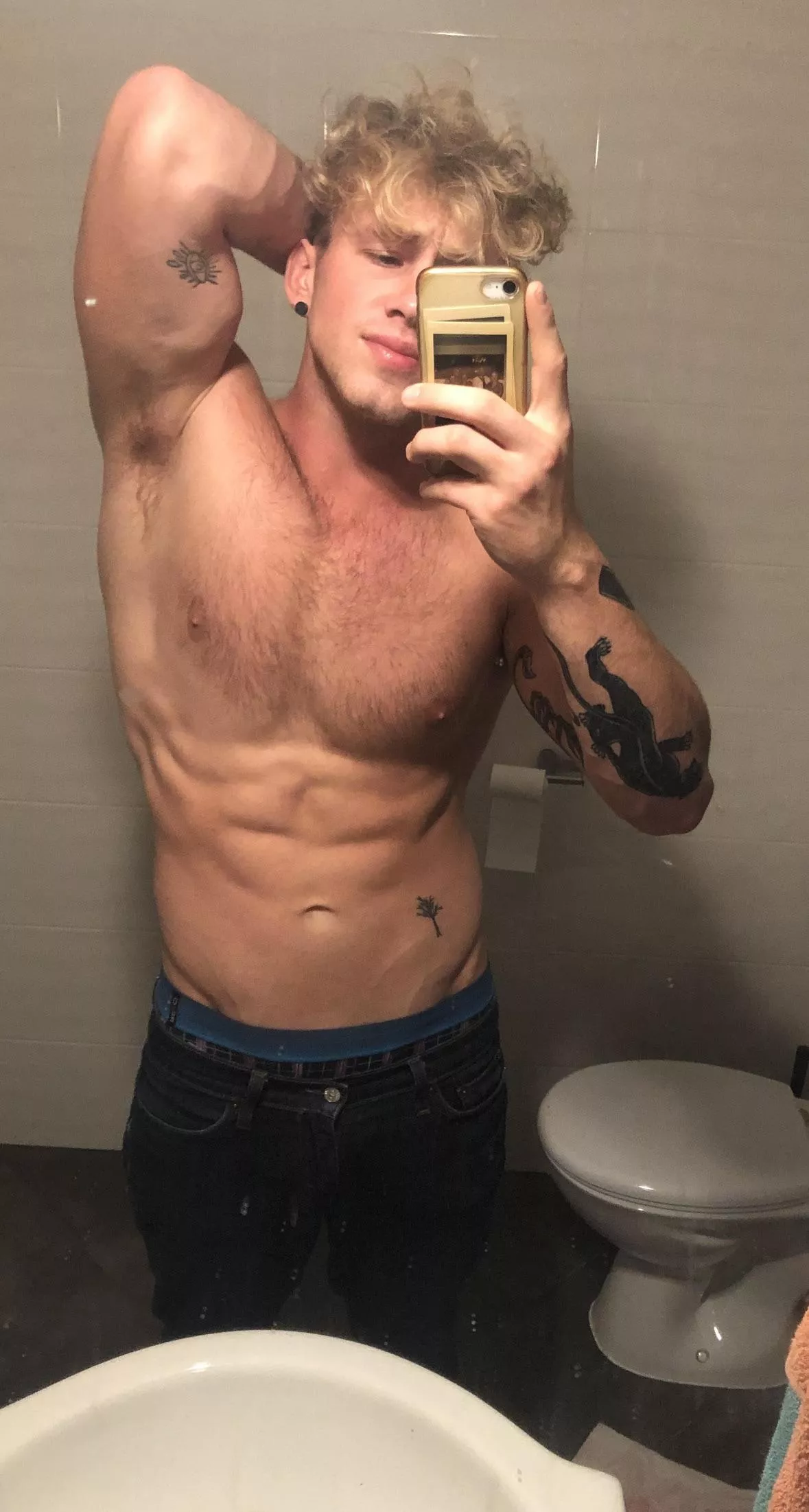 Can I put my arm around u?