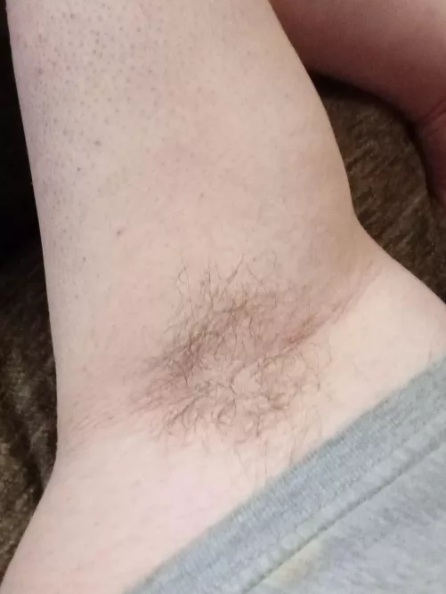 Come take a sniff, bro. I'm so ripe (24)