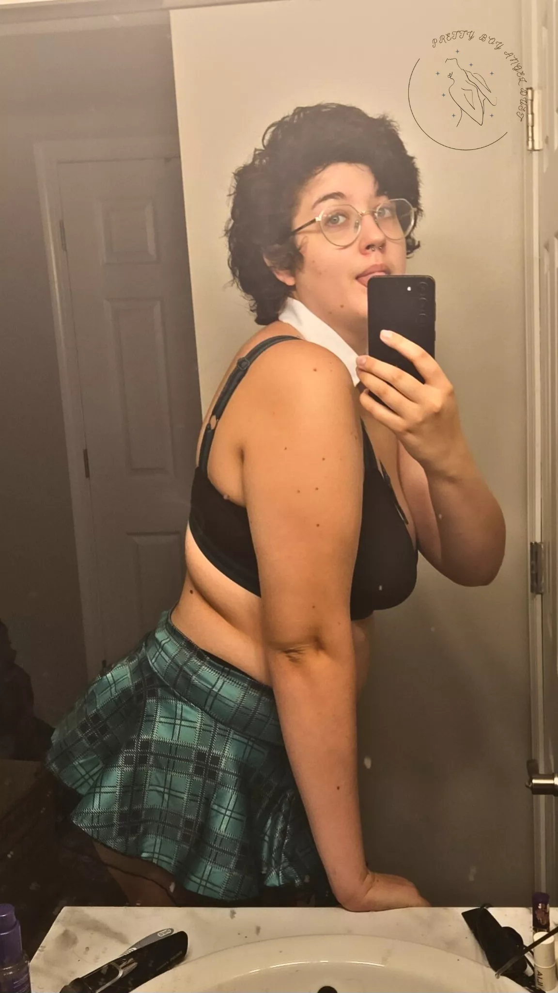 Excuse me, has anyone sent you nudes recently or do I need to?