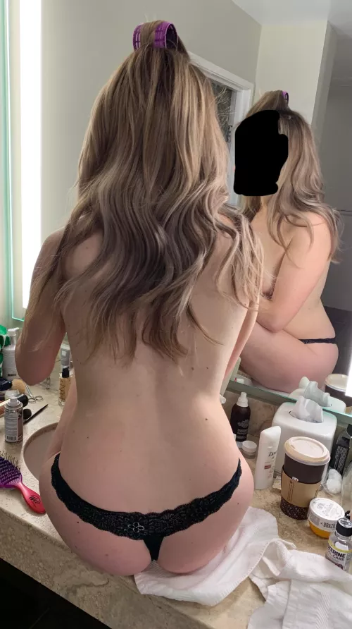 GF’s black lace thong