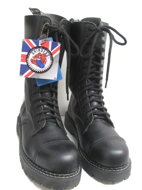 Help me identify these boots