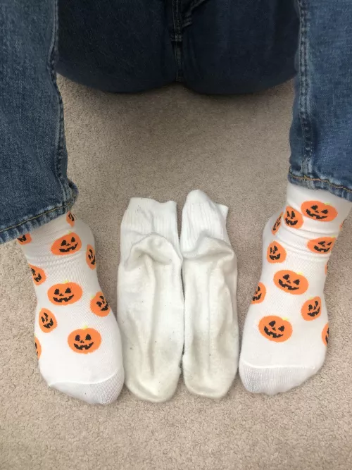 I am starting a collection of my dirty socks, are you interested? 😳