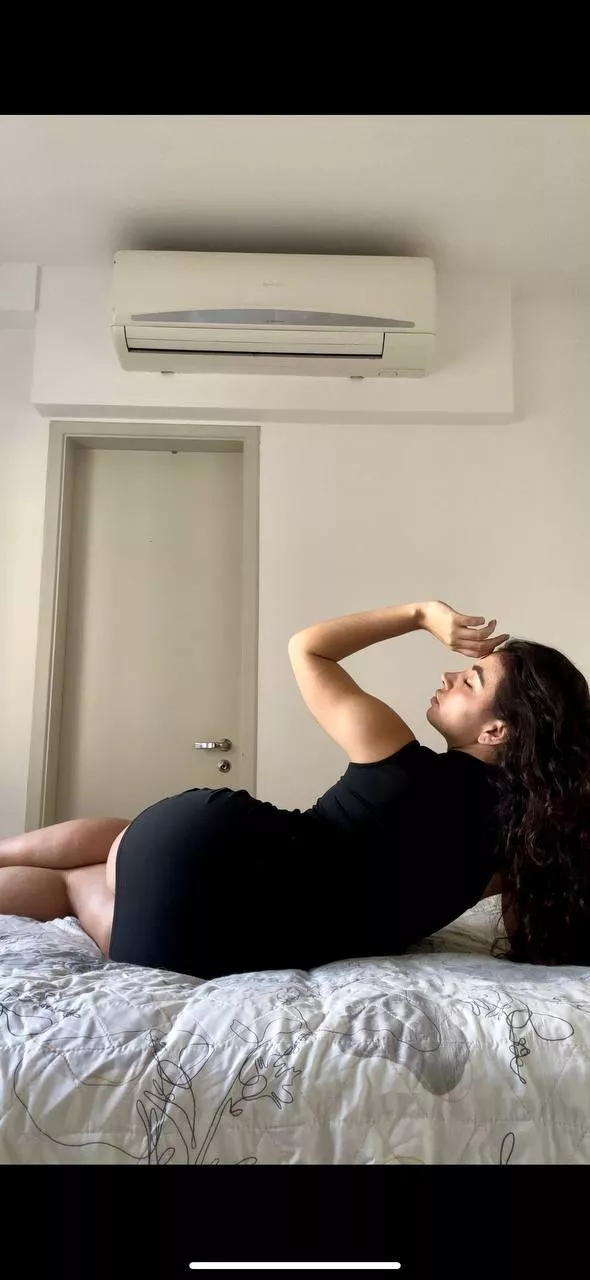 Resting this gorgeous body