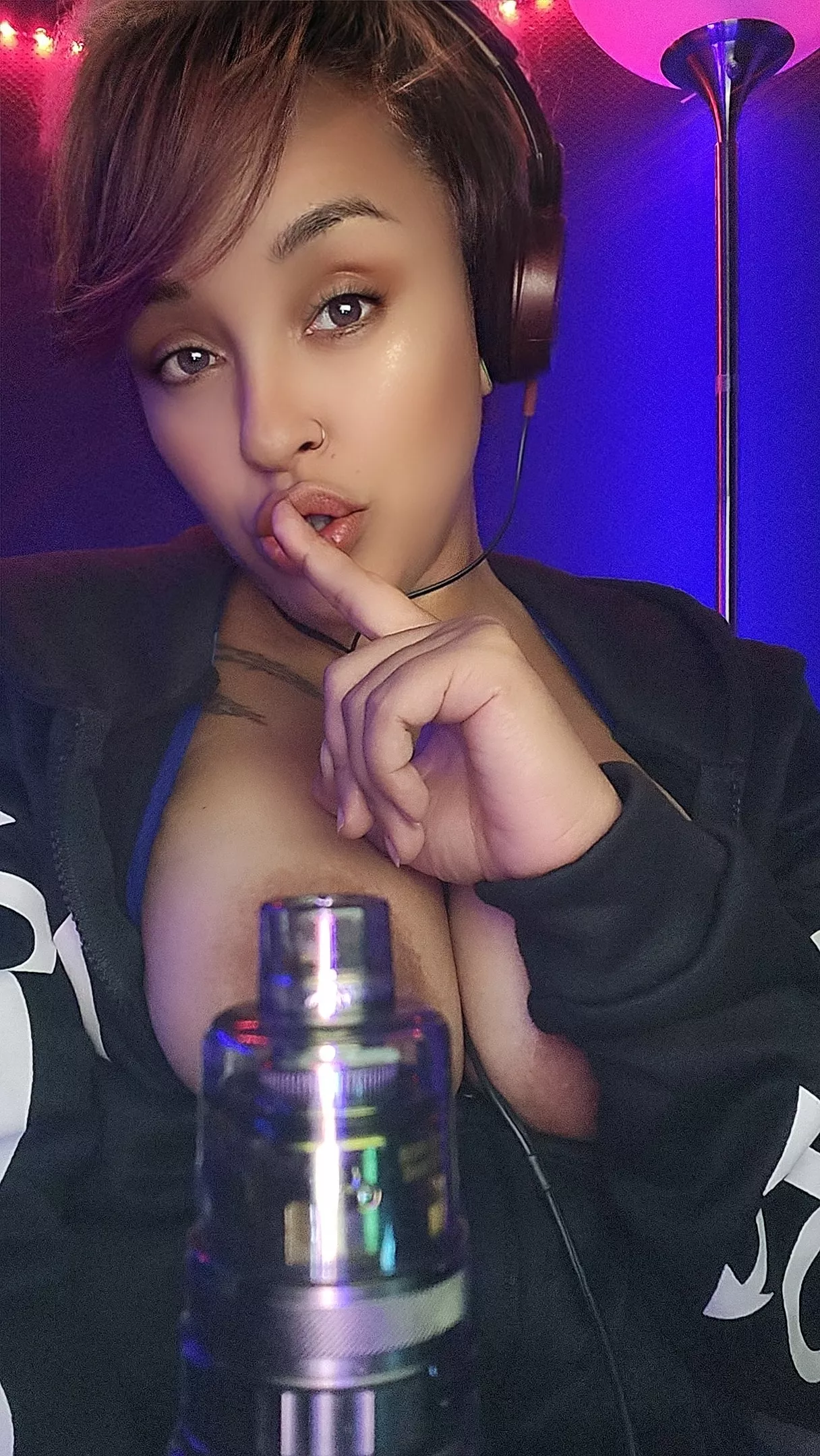 Shhh... I'm gonna teach you how to play this game...