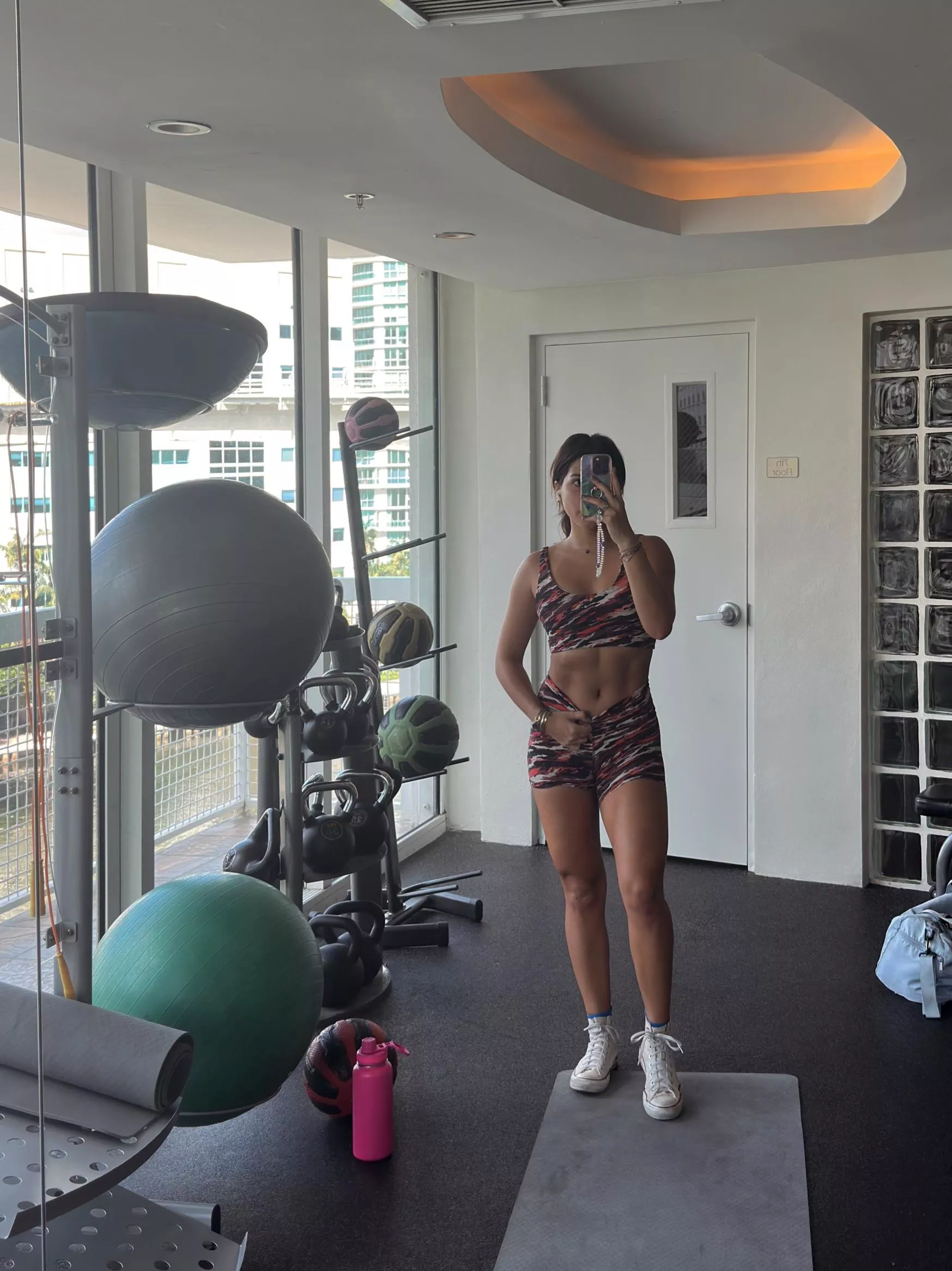 WHO WANTS TO WORK OUT WITH ME? [F]