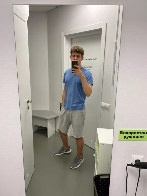 22 yo, League of Legends, EUNE, but I can play other games too