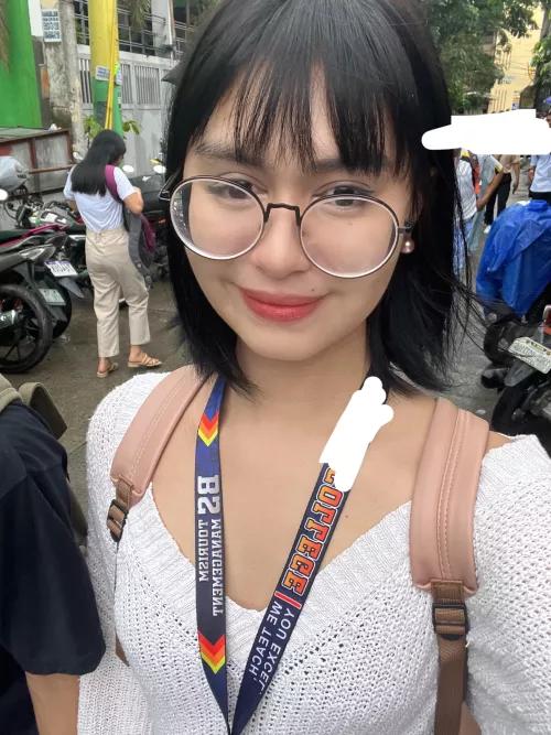 Am I a pretty sissy?