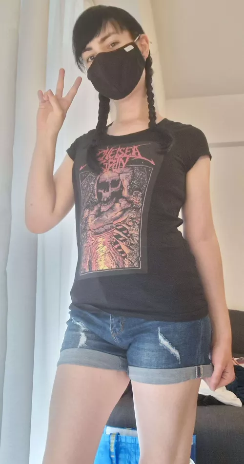 Any other alt/metal fembois out there? <3