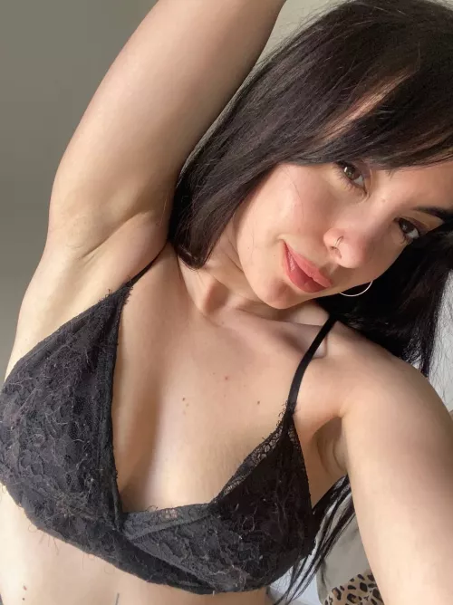 Come and worship my armpits