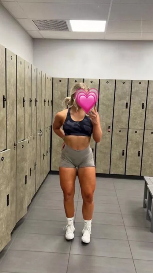 Friday Funday and could use some cumpany