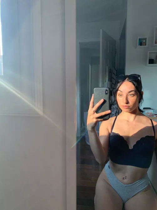 How do you like my tiny 18 year old body?