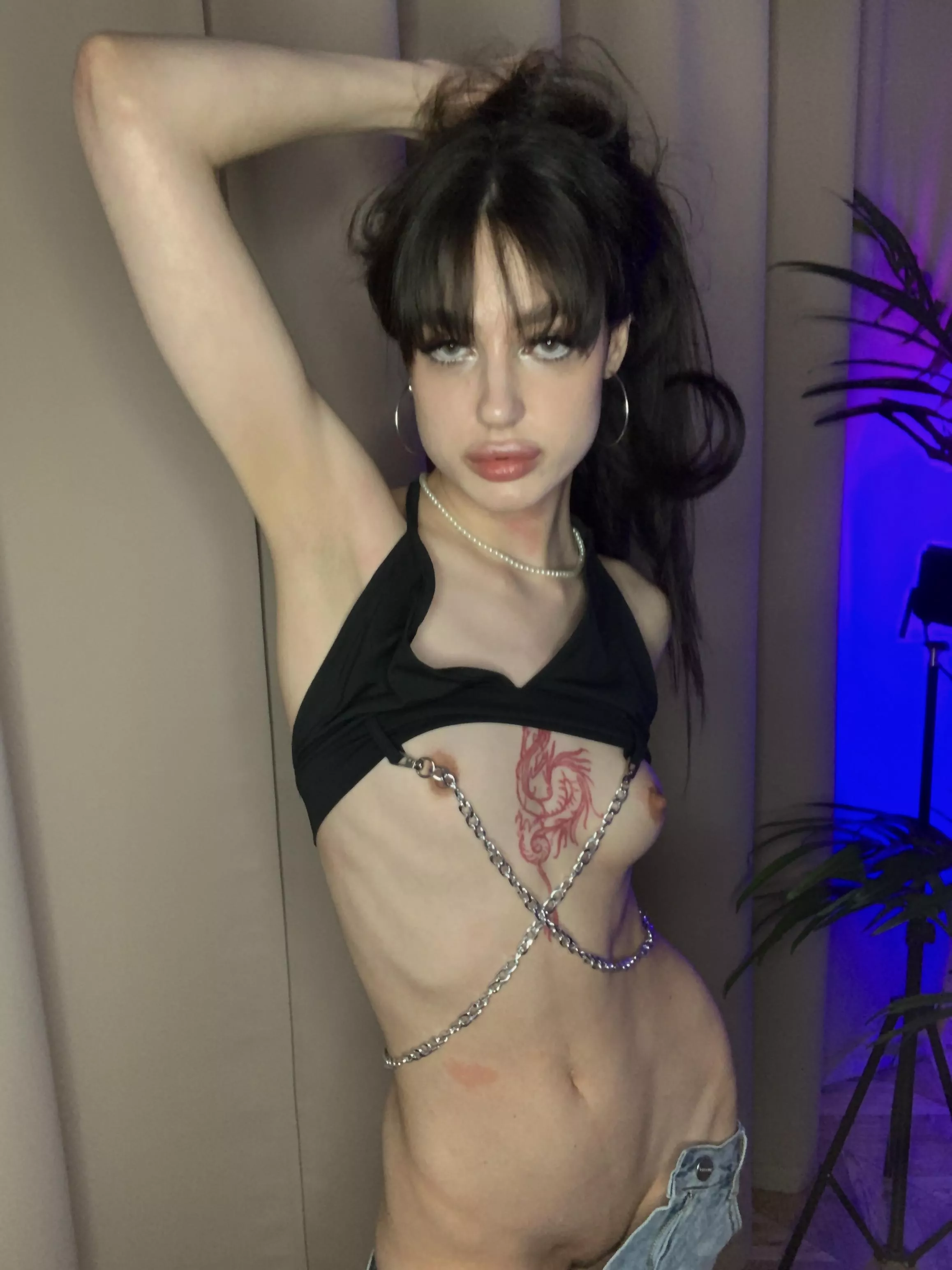 I want you to taste my armpits.