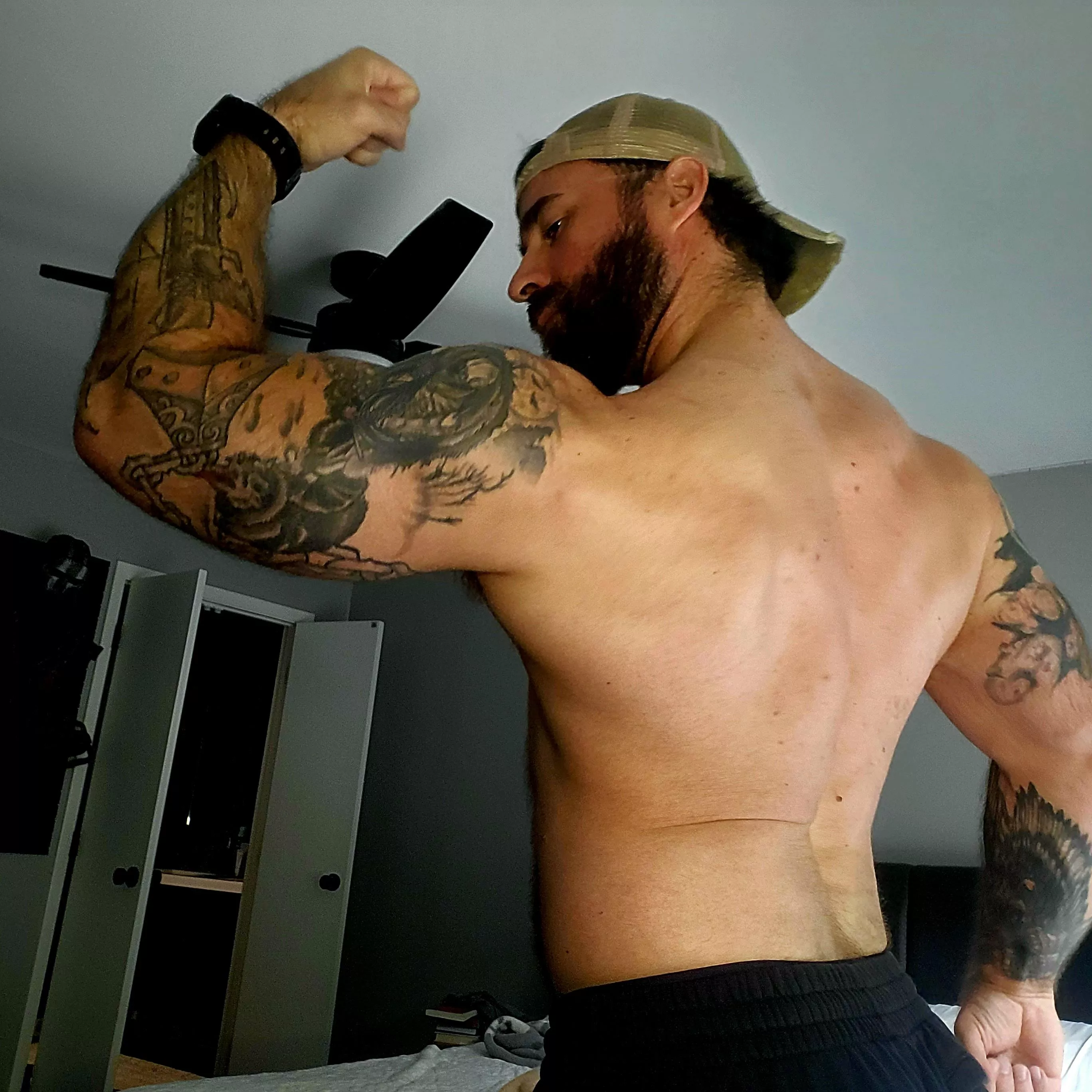 Just another meathead with tats