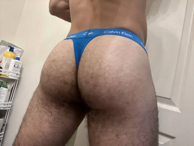 Just realized I have a massive bubble butt 🤩