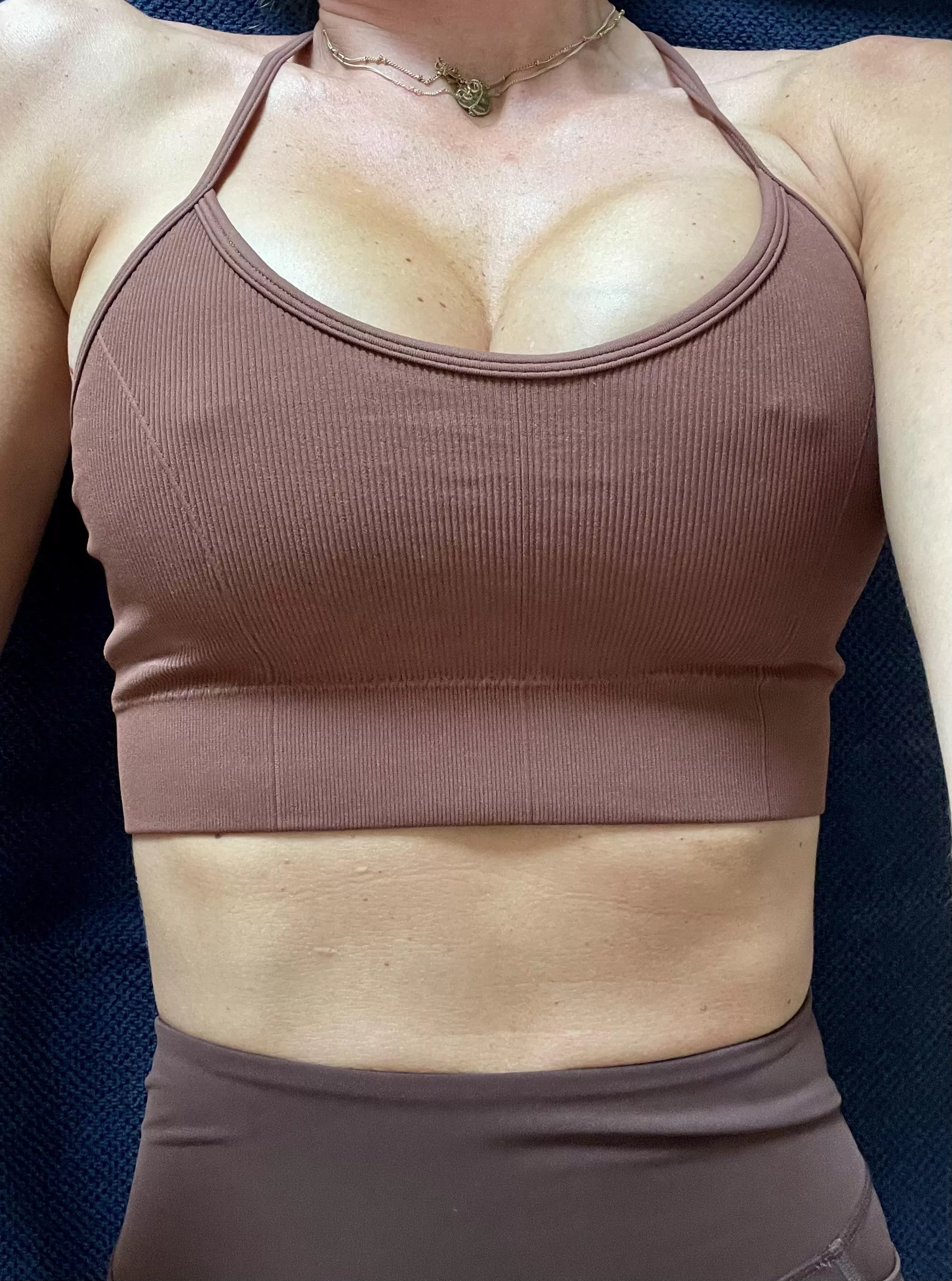 Mum 34, ready for the gym.