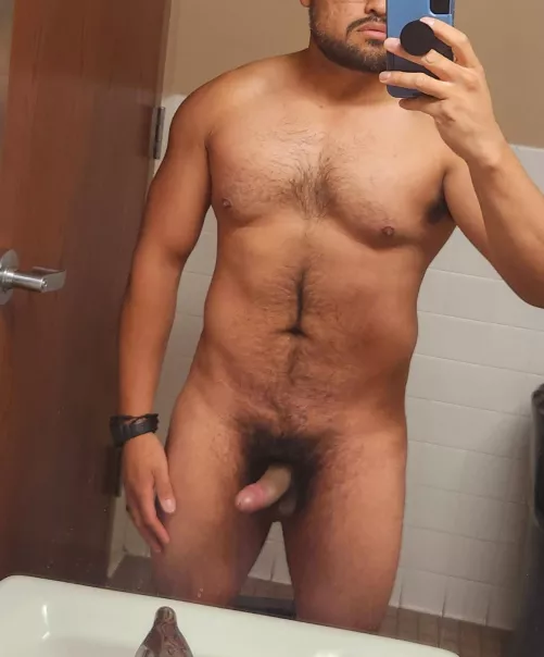 Rest days are hard when you just wanna keep working out but body needs rest [m]