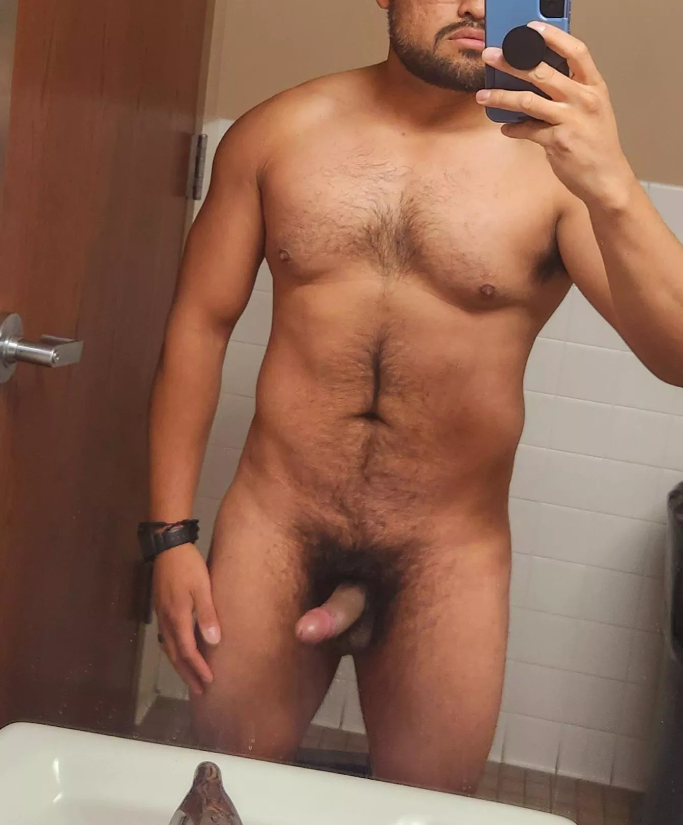 Rest days are hard when you just wanna keep working out but body needs rest [m]