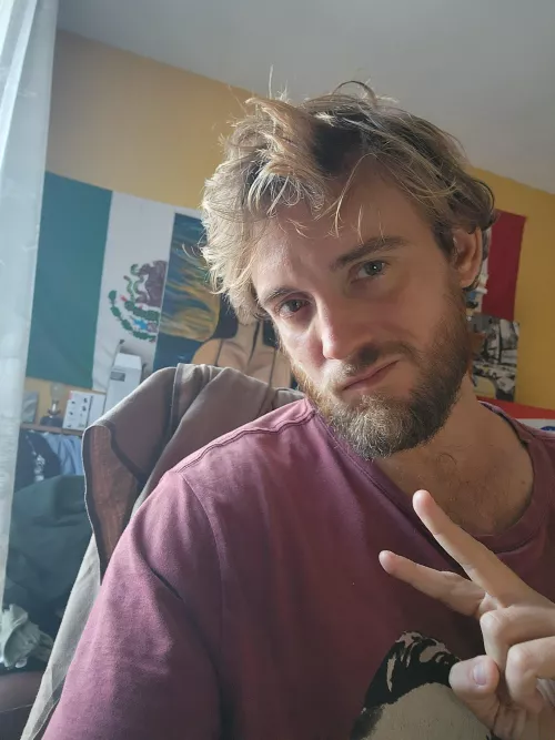 Trying a cute selfie