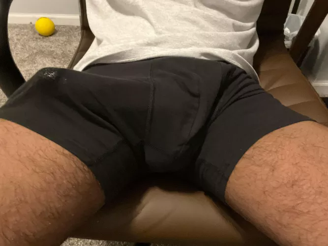 (19) got high and horny… anyone wanna be my jerkbud?