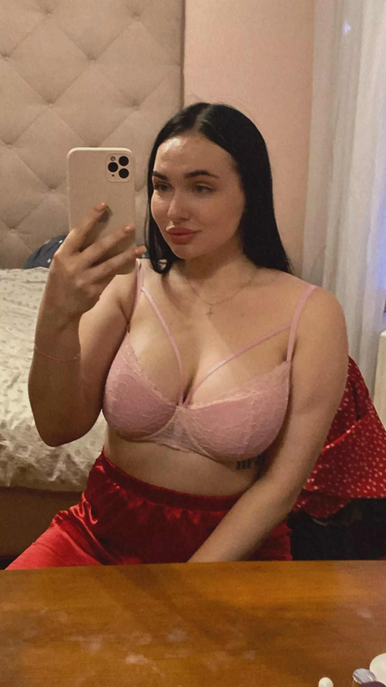 Care for a suck of mommies milkshake?