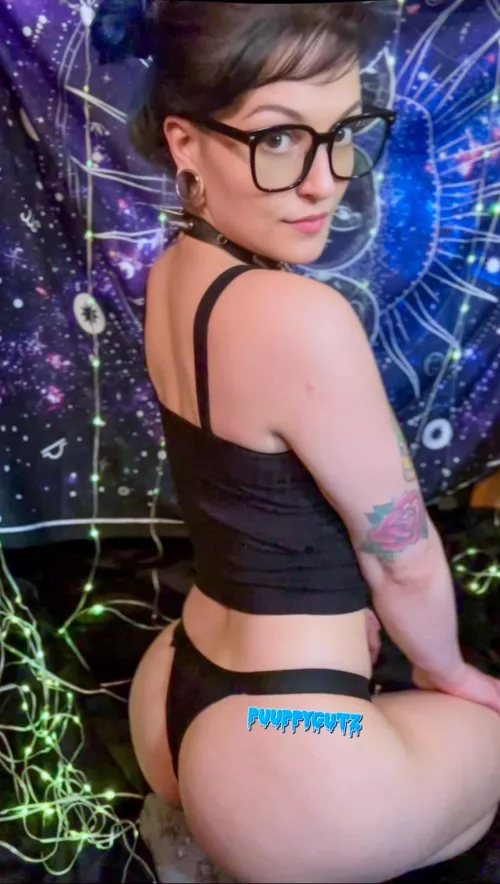 Cute and psychotic hashtag justgirlythingz