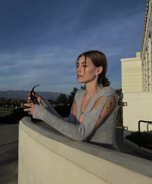 Eva Cudmore has me so weak..