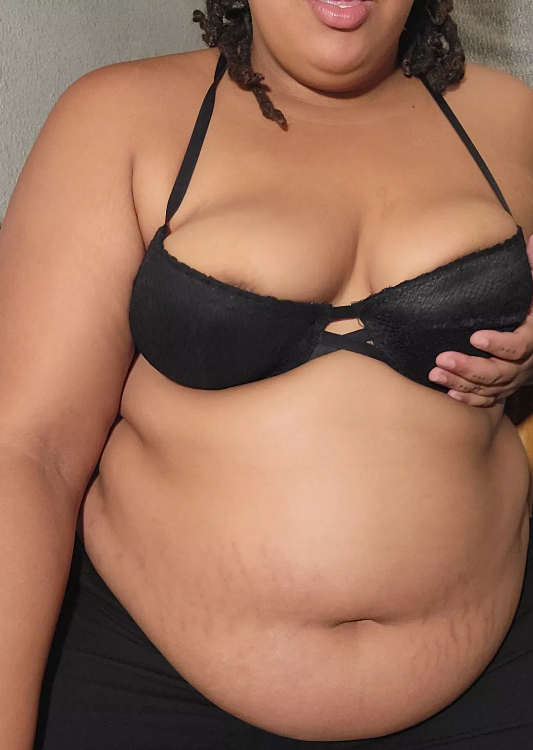 My fat body can't help but take up most of the frame