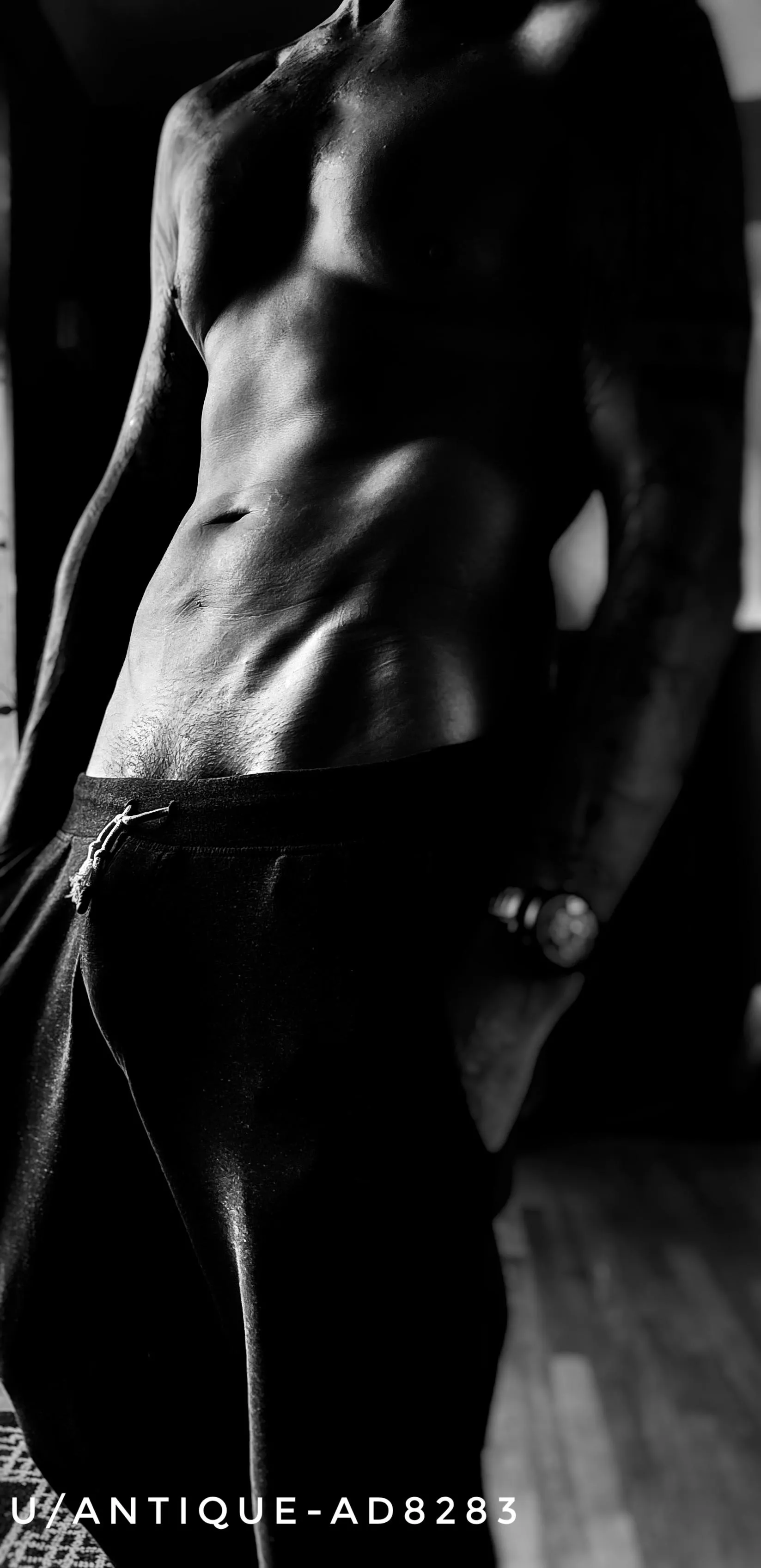 Seasonal sweatpants, Friday edition.