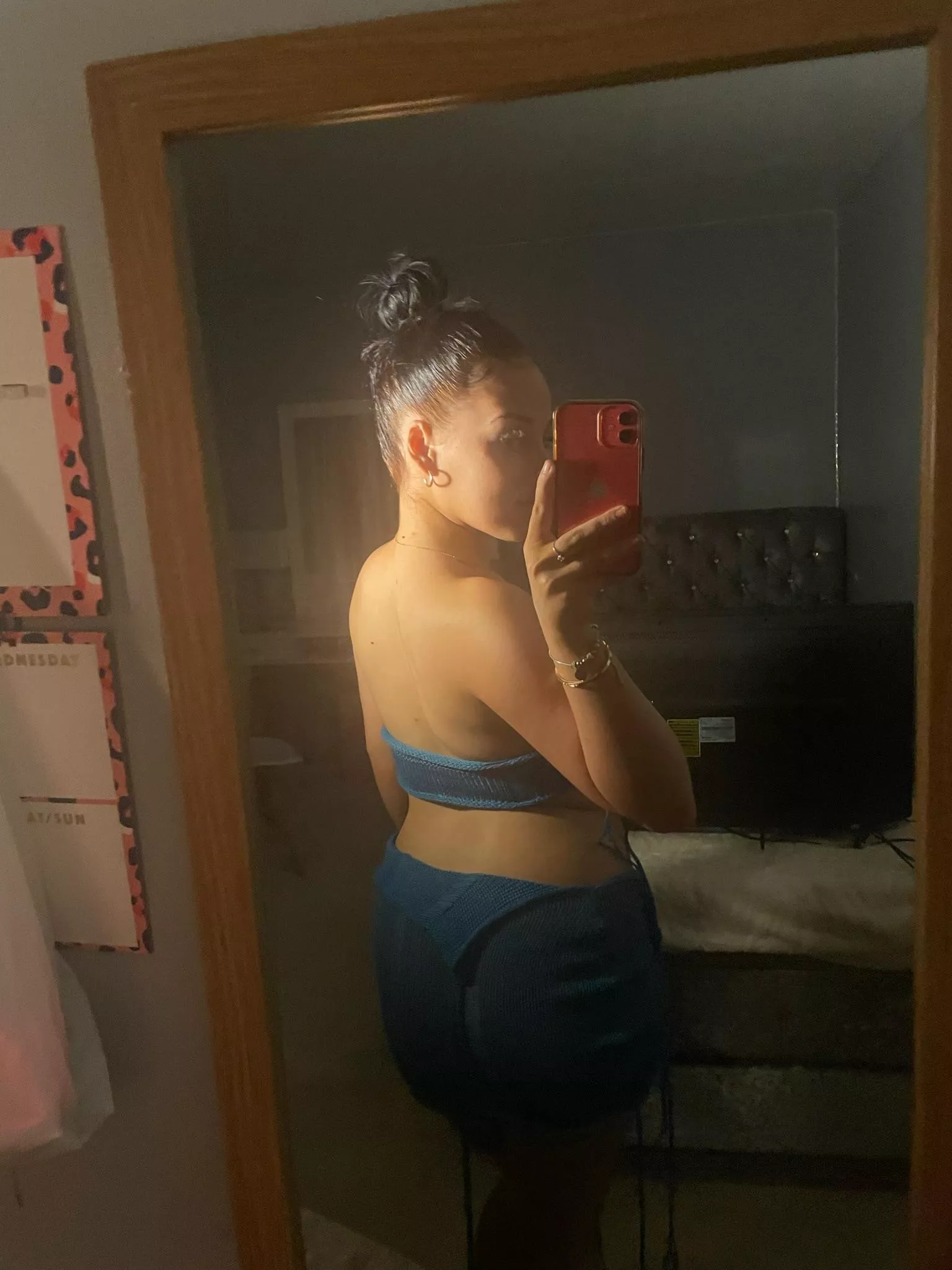 Describe my bubble butt with one word and one emoji :)