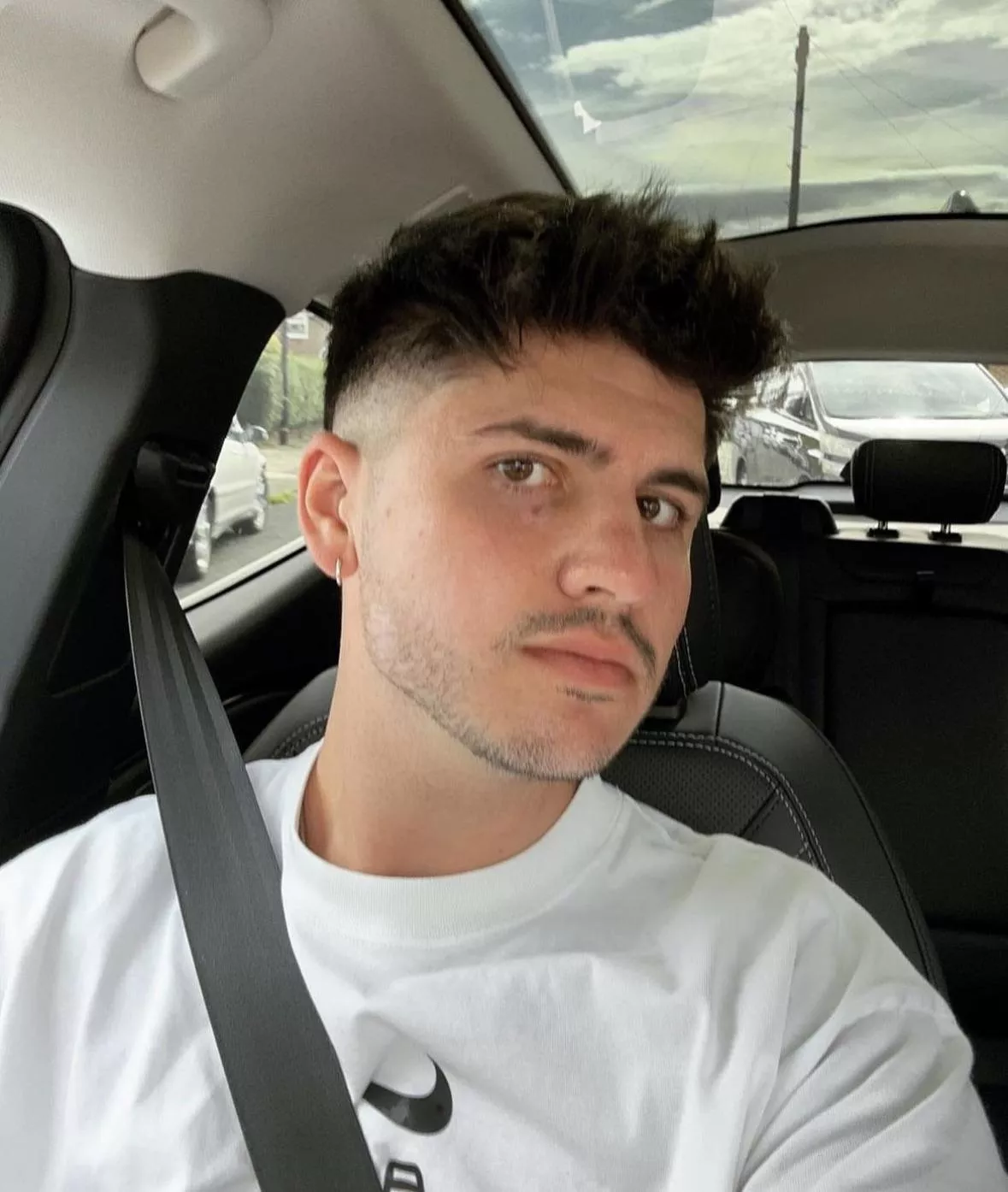 Feel ugly, need a pick me up