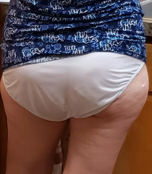 Good morning boys, I hope you like these little panties I'm wearing. There so soft and smooth against my ass. There getting a little damp in my legs too.