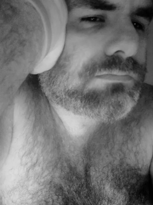 Heartbroken and sad. Anyone wants to join for some cuddles? ❤️