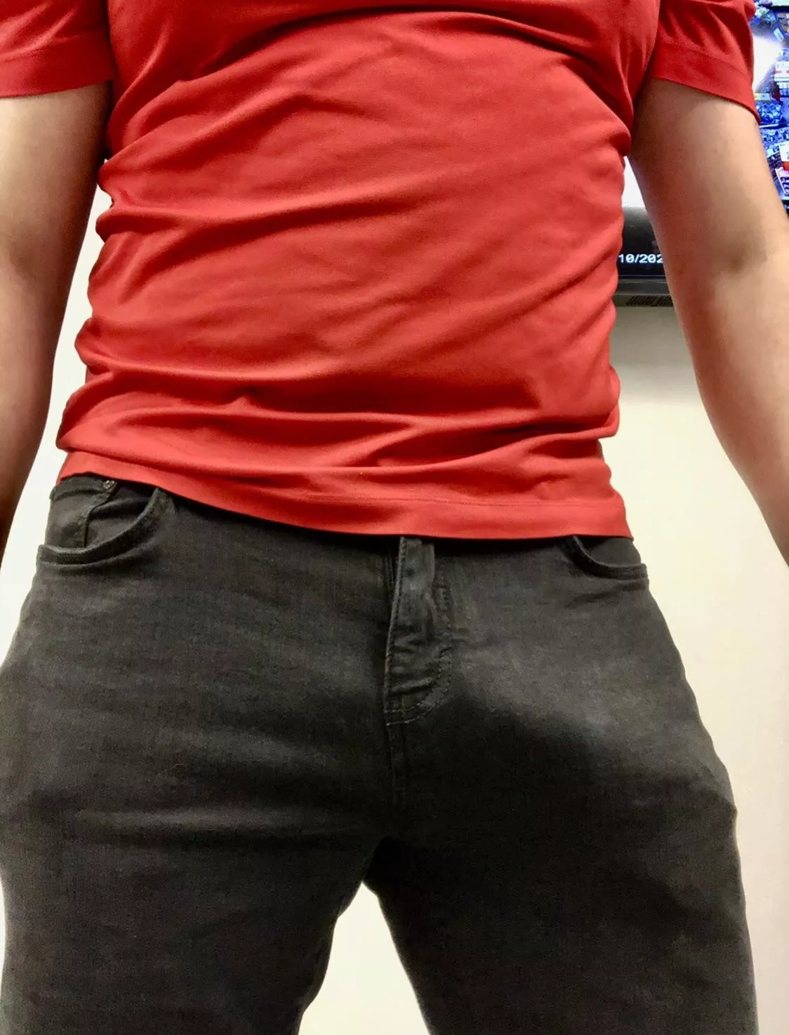 Let the workplace colleague staring begin!