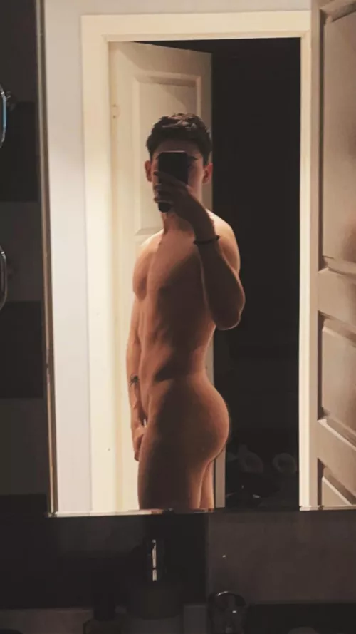 need a gaming buddy :(