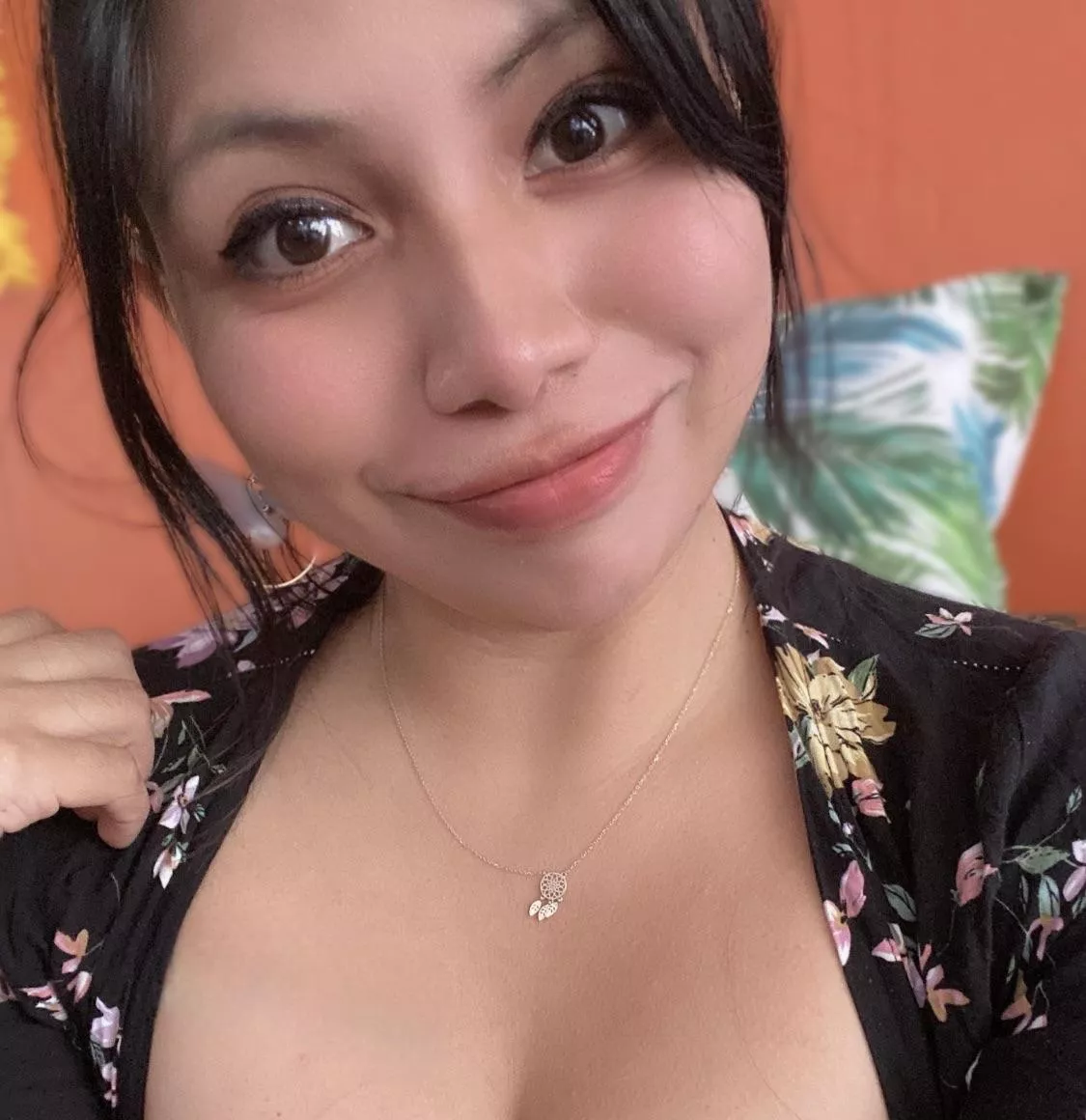 Saying hi with a big smile 😊