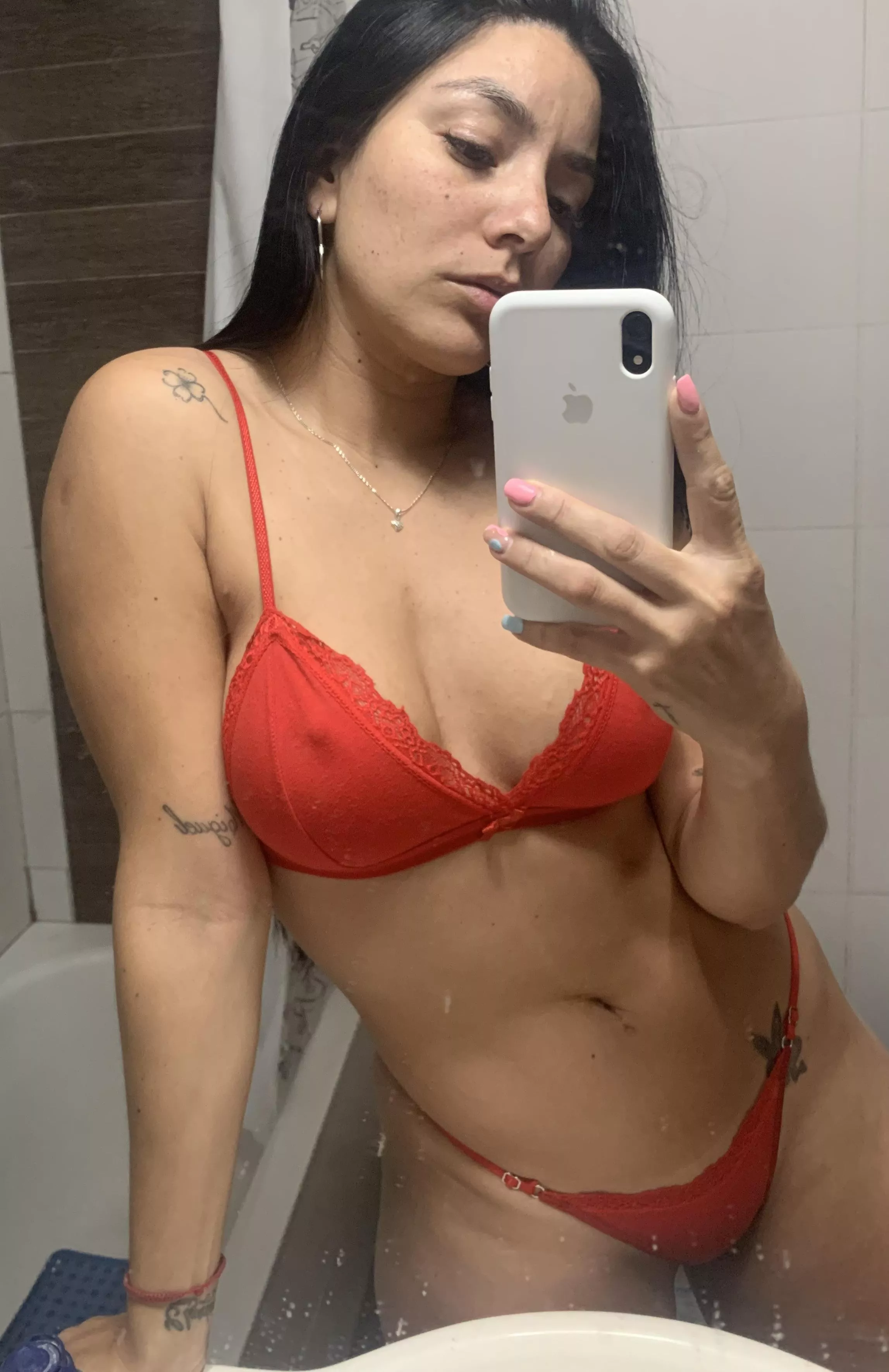 Tell me that my body excites you 🤤😏🔥