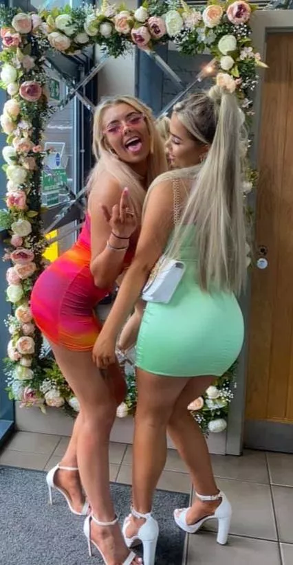 [2] Tight dresses