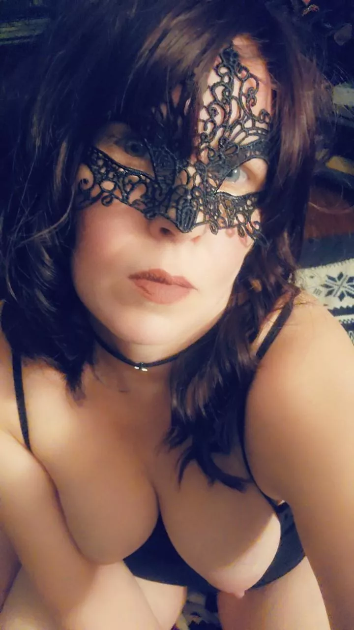 45y/o Cougar Naughty time!