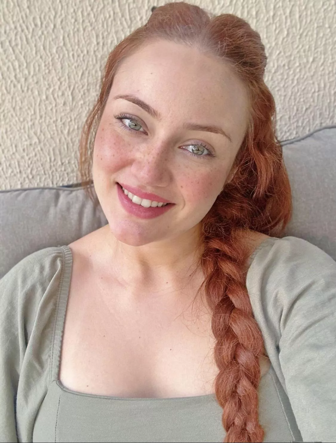 Am I cute without makeup?