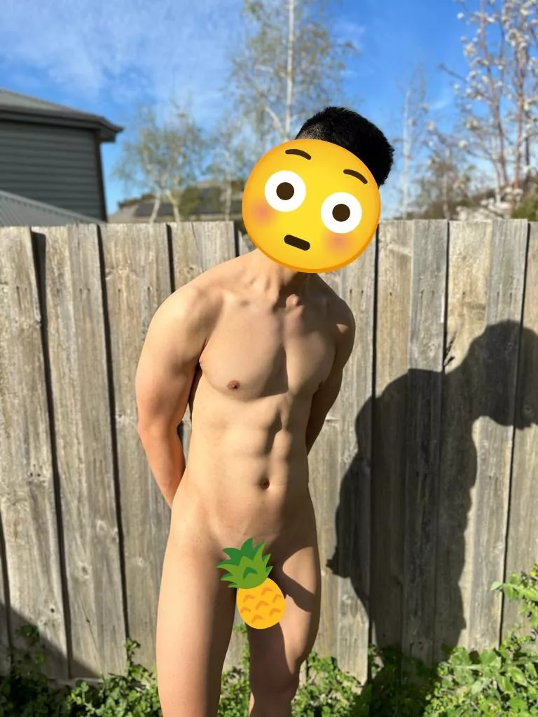 Anyone JO in their garden regularly? 🤔