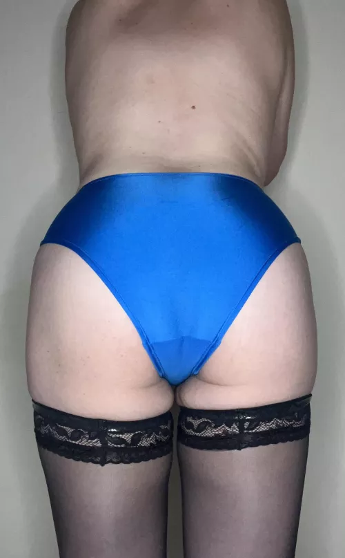 Blue satin waiting to be peeled off 😋
