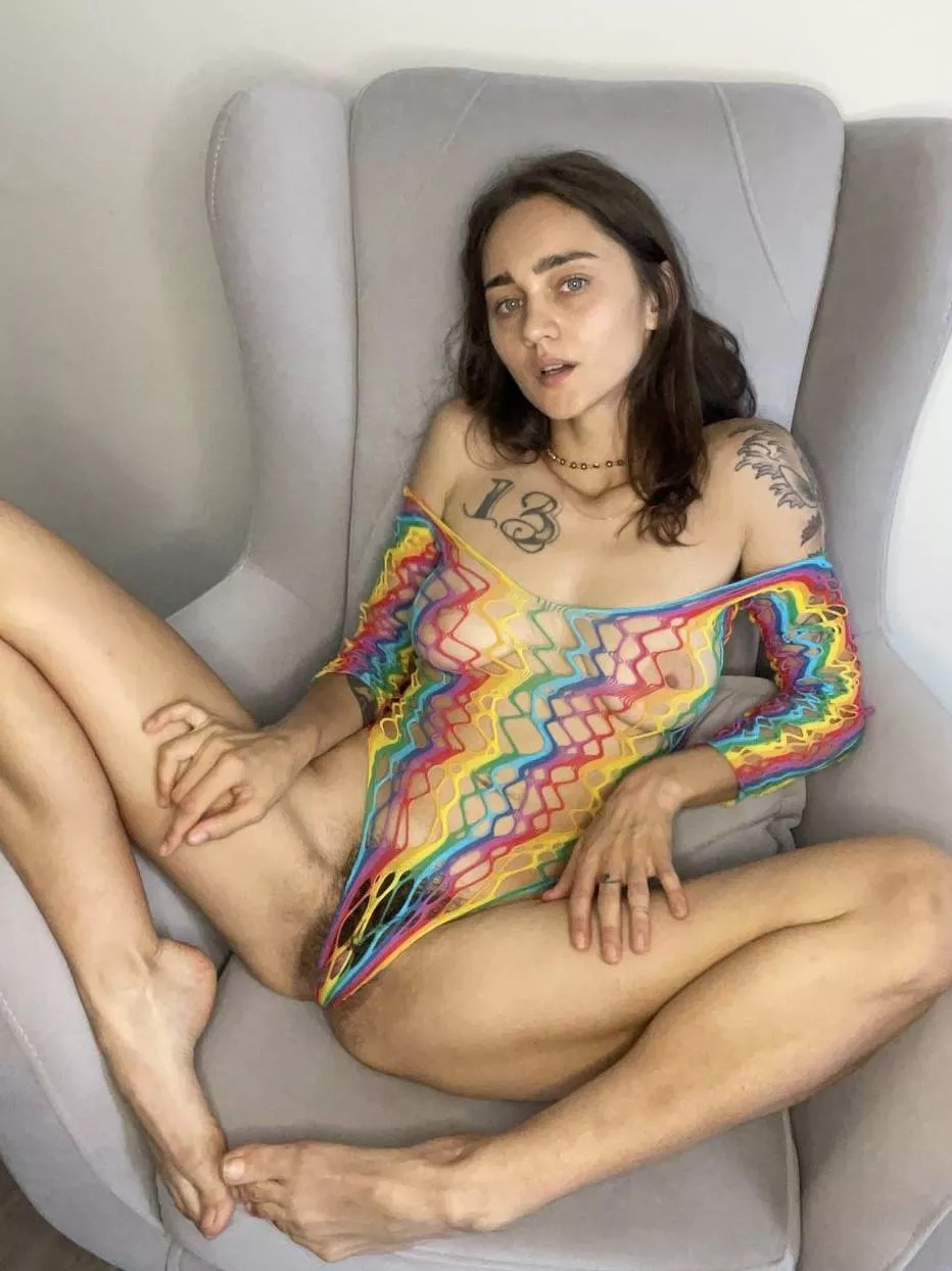 Do I look good in rainbow?