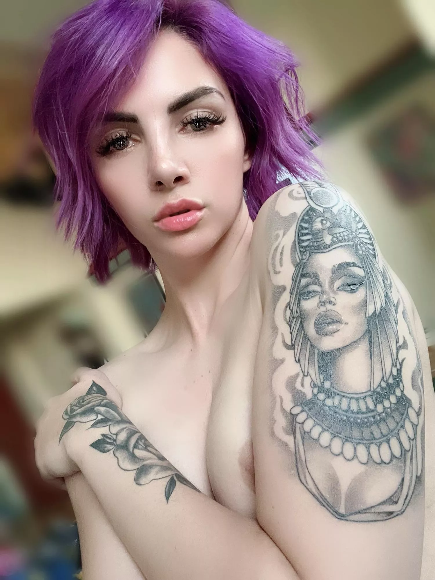 don’t call me Angel…. Call me queen 👸