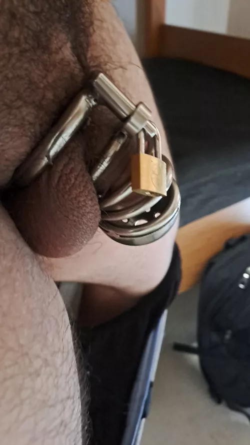 Hi guys is this ring too small I couldnt be sure. There is no pain but its really snug