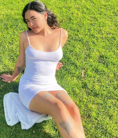 Natural latina beauty 😌