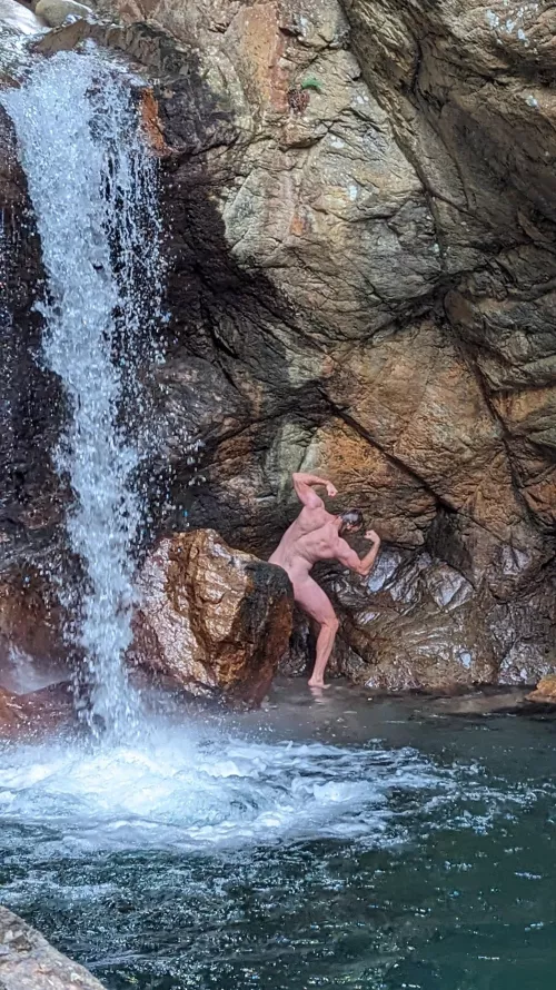 Needed a quick shower after the hike. Nothing better then a waterfall for it