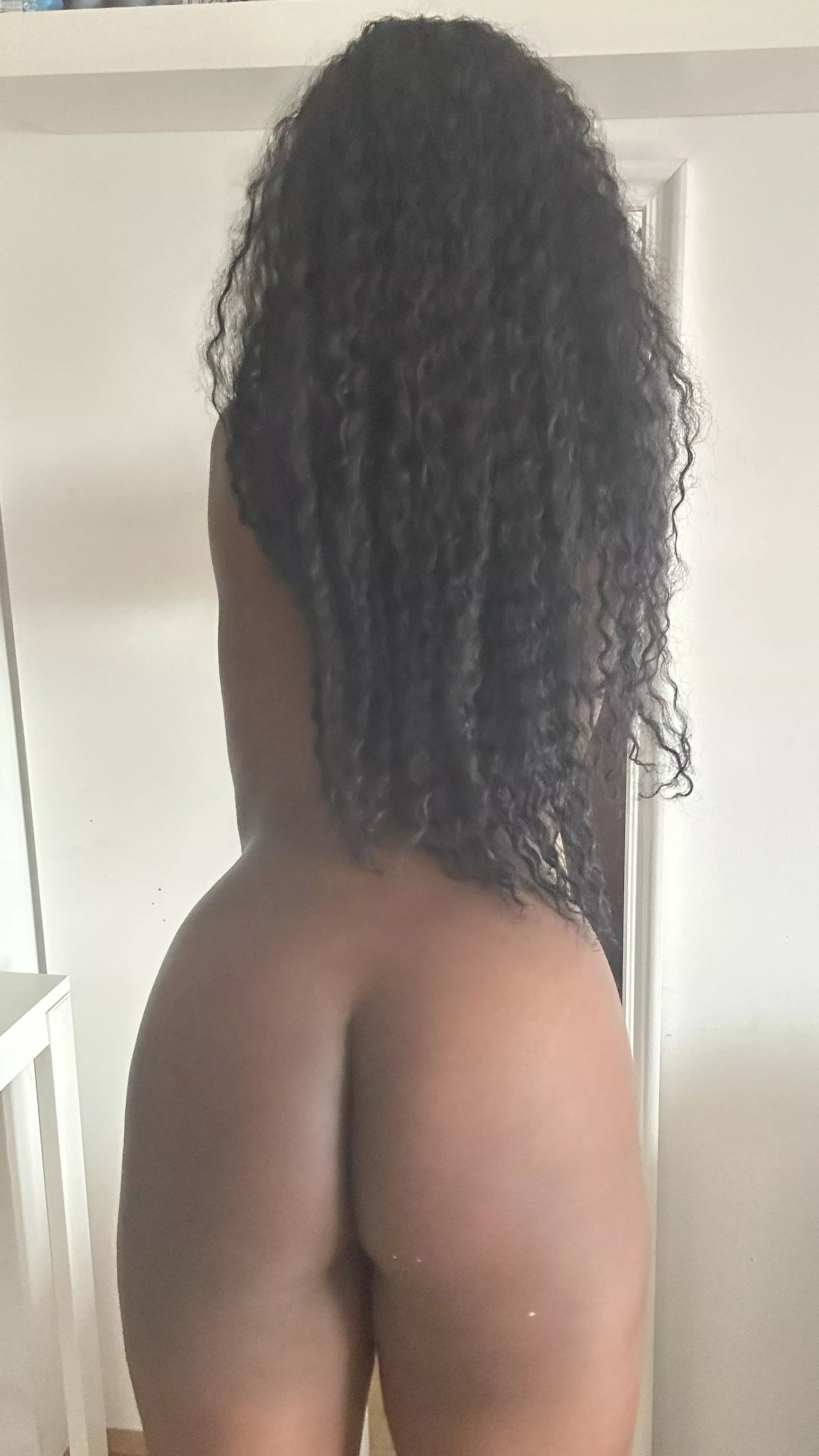 What do you think of my rear view?😇