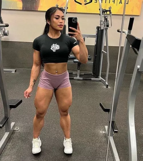 Wow! Her quads are INSANE!