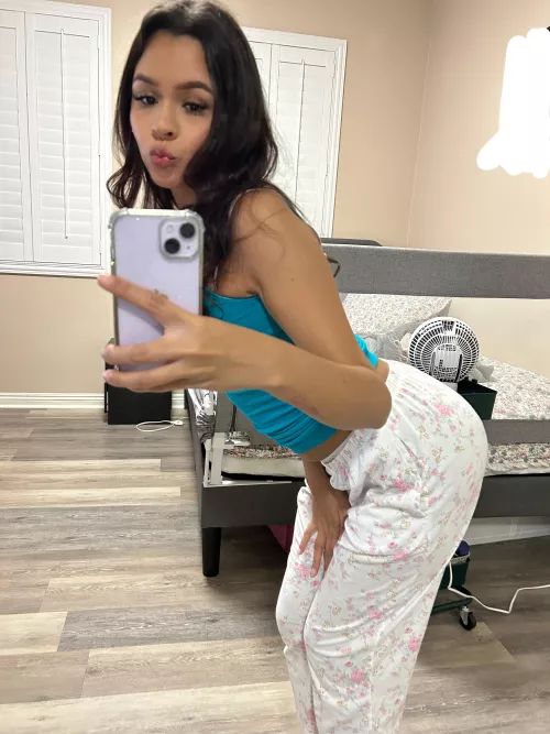 Am i pretty? yes or no👉👈