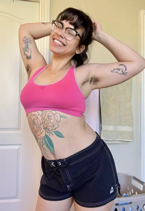 Armpit hair, don’t care :)